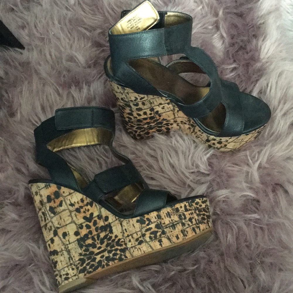 Nine West leather wedges flawless condition